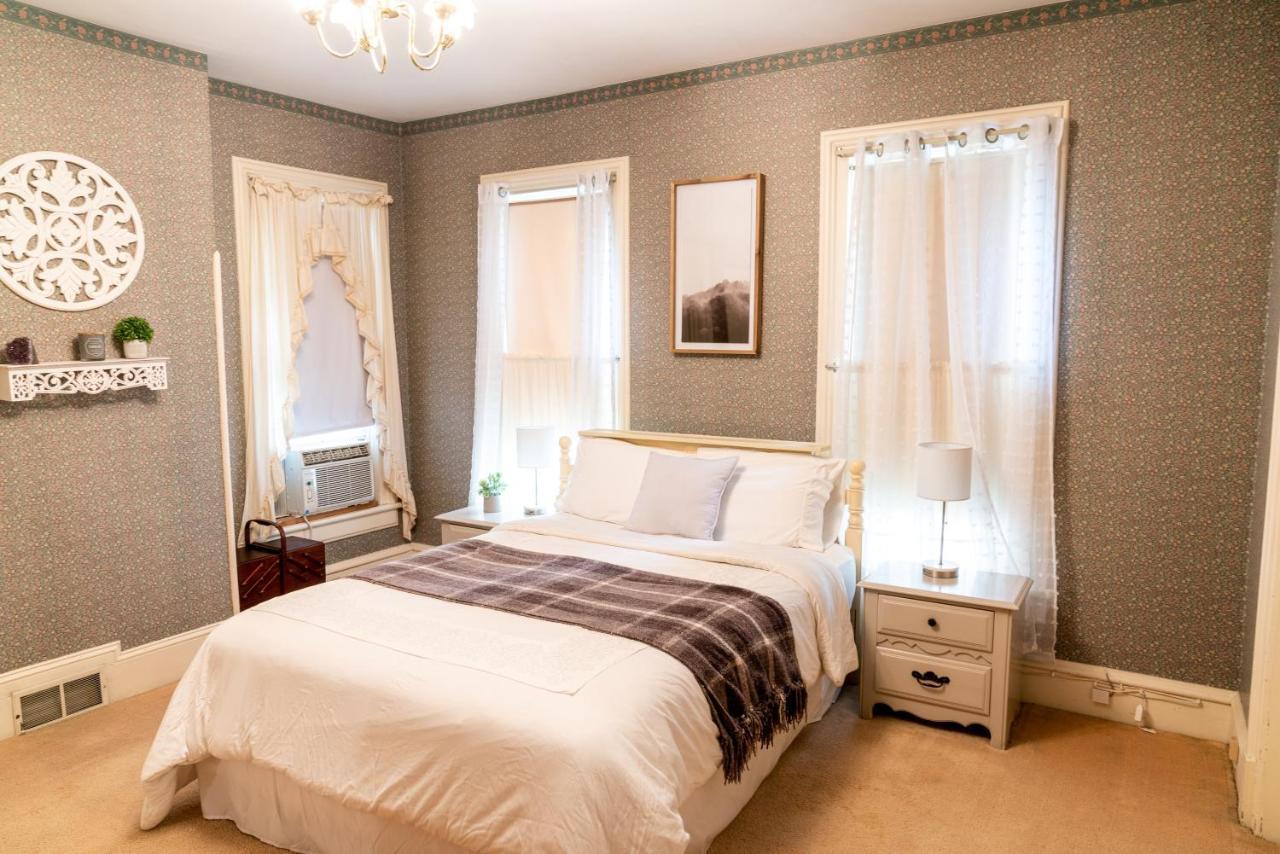 Charming Executive Victorian Mansion W/ Free Parking - Near Bucknell Villa Milton Exterior photo